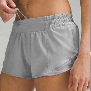 Lululemon Hotty Hot LR Lined 2.5” Rhino Grey Athletic Shorts, Size 14